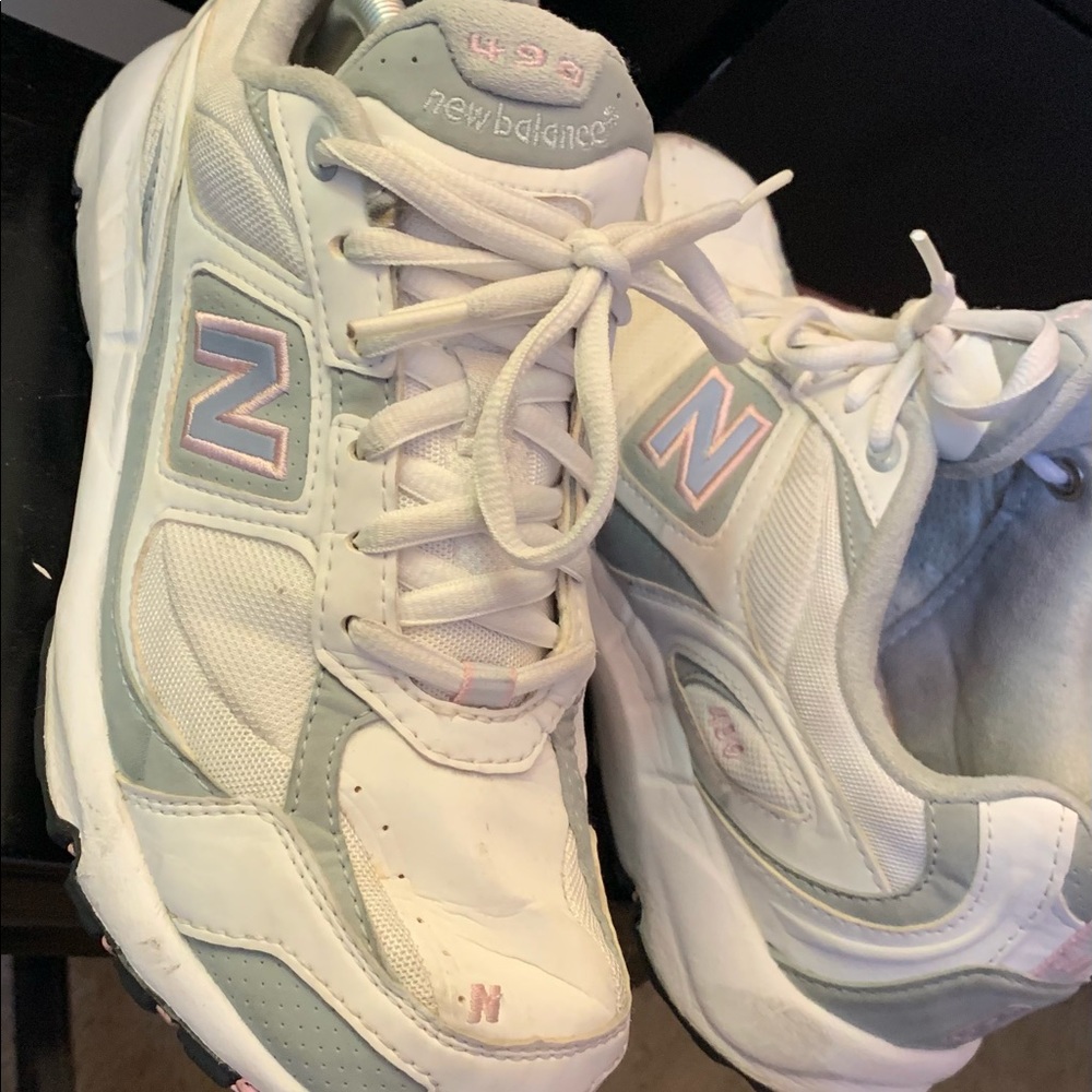 White new balance shoes size 8.5W